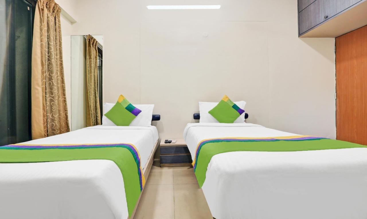 Treebo Trend Bandra Apartments Мумбай Екстериор снимка