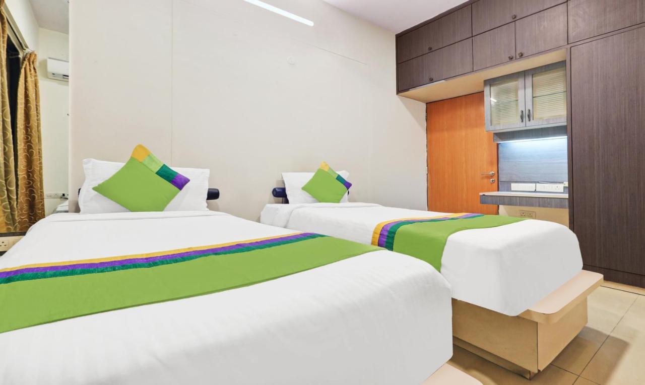 Treebo Trend Bandra Apartments Мумбай Екстериор снимка