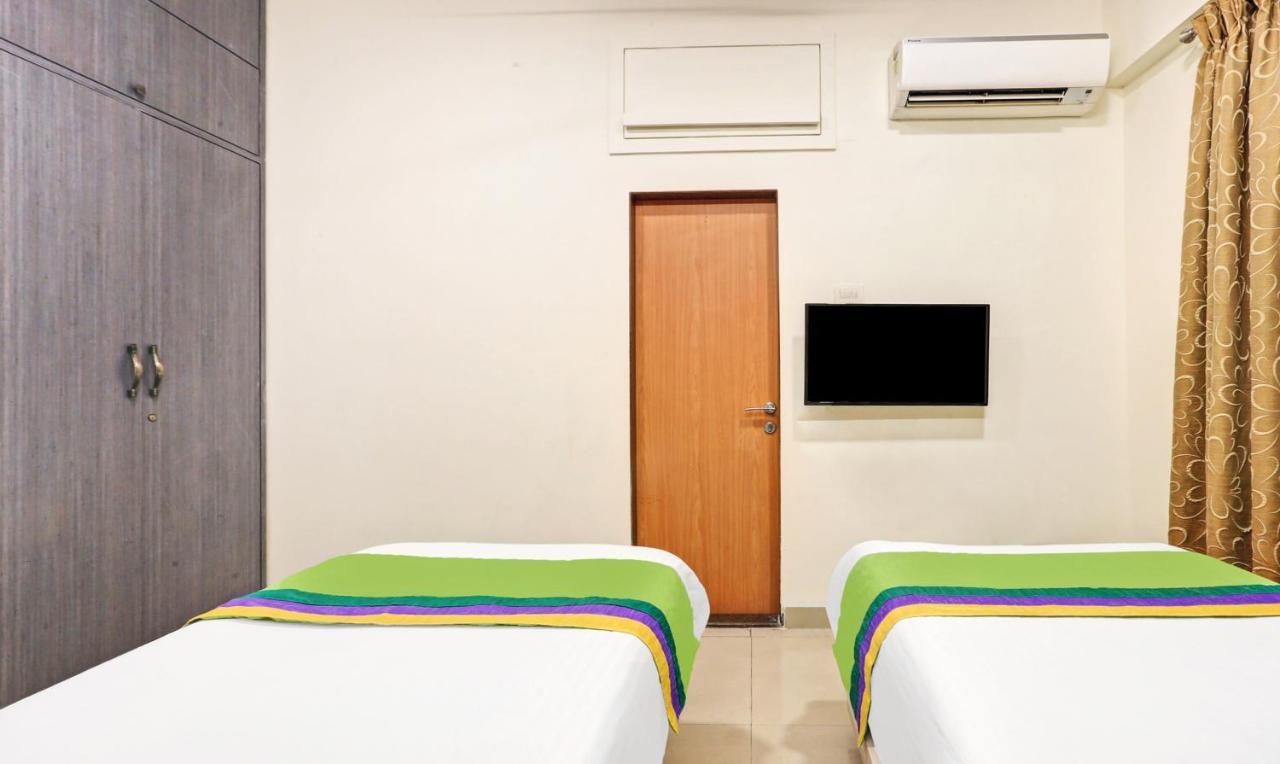 Treebo Trend Bandra Apartments Мумбай Екстериор снимка