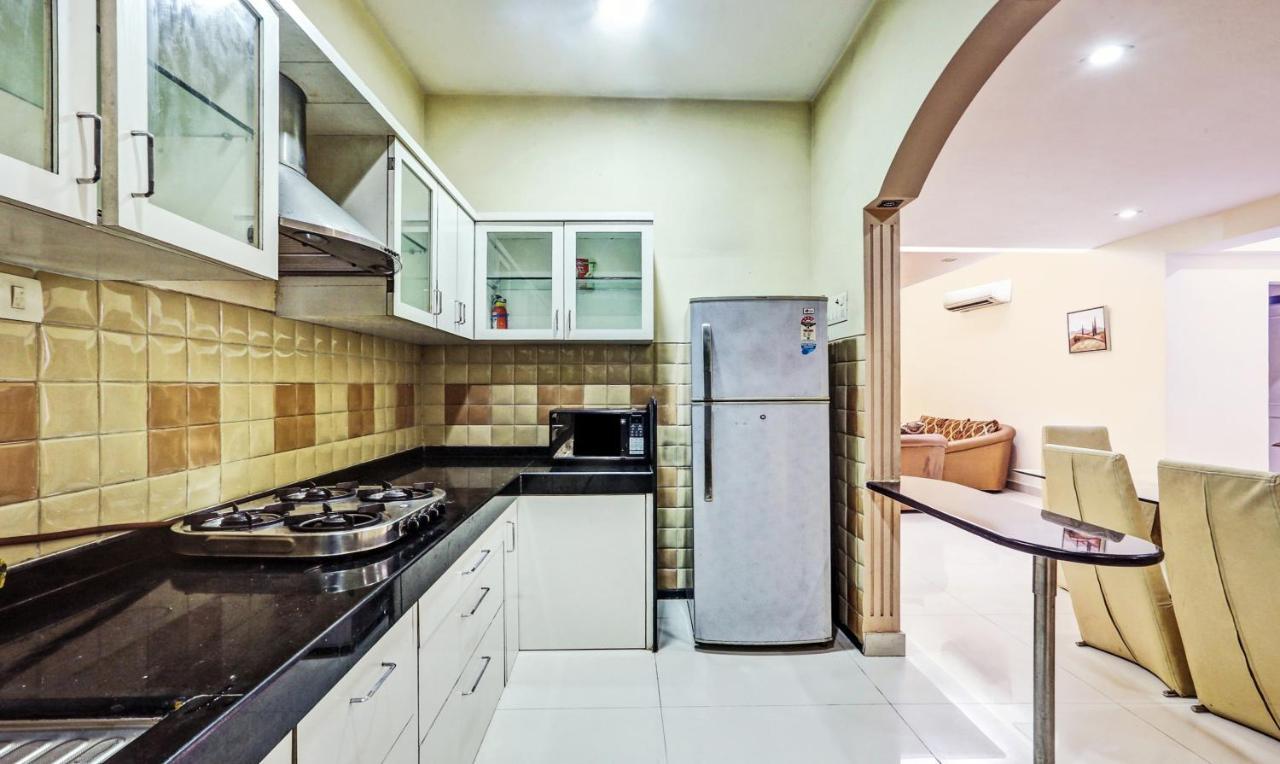 Treebo Trend Bandra Apartments Мумбай Екстериор снимка