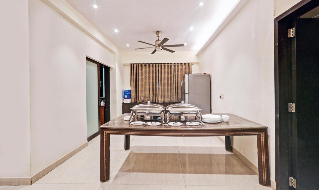 Treebo Trend Bandra Apartments Мумбай Екстериор снимка