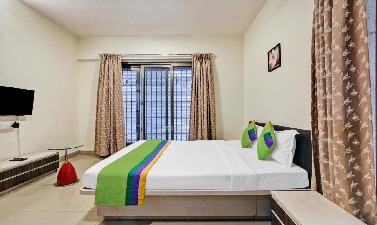 Treebo Trend Bandra Apartments Мумбай Екстериор снимка