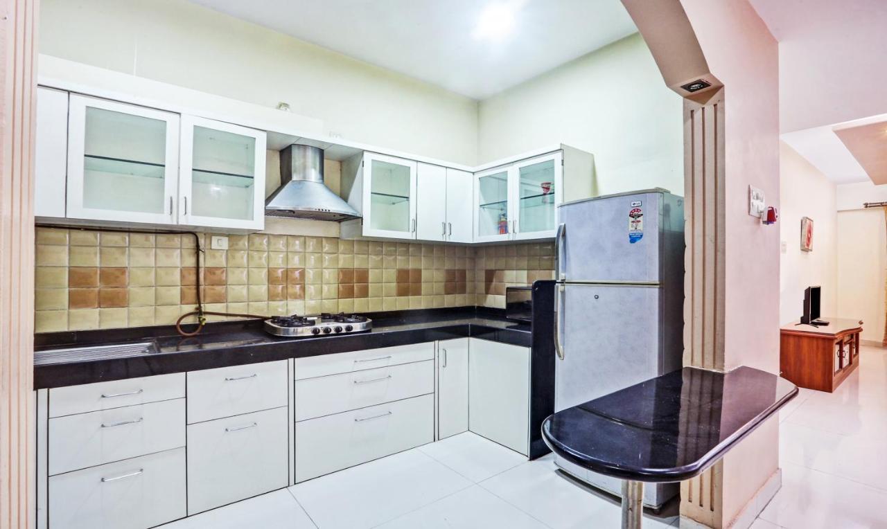 Treebo Trend Bandra Apartments Мумбай Екстериор снимка