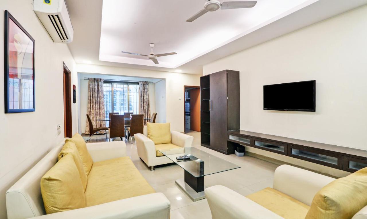 Treebo Trend Bandra Apartments Мумбай Екстериор снимка